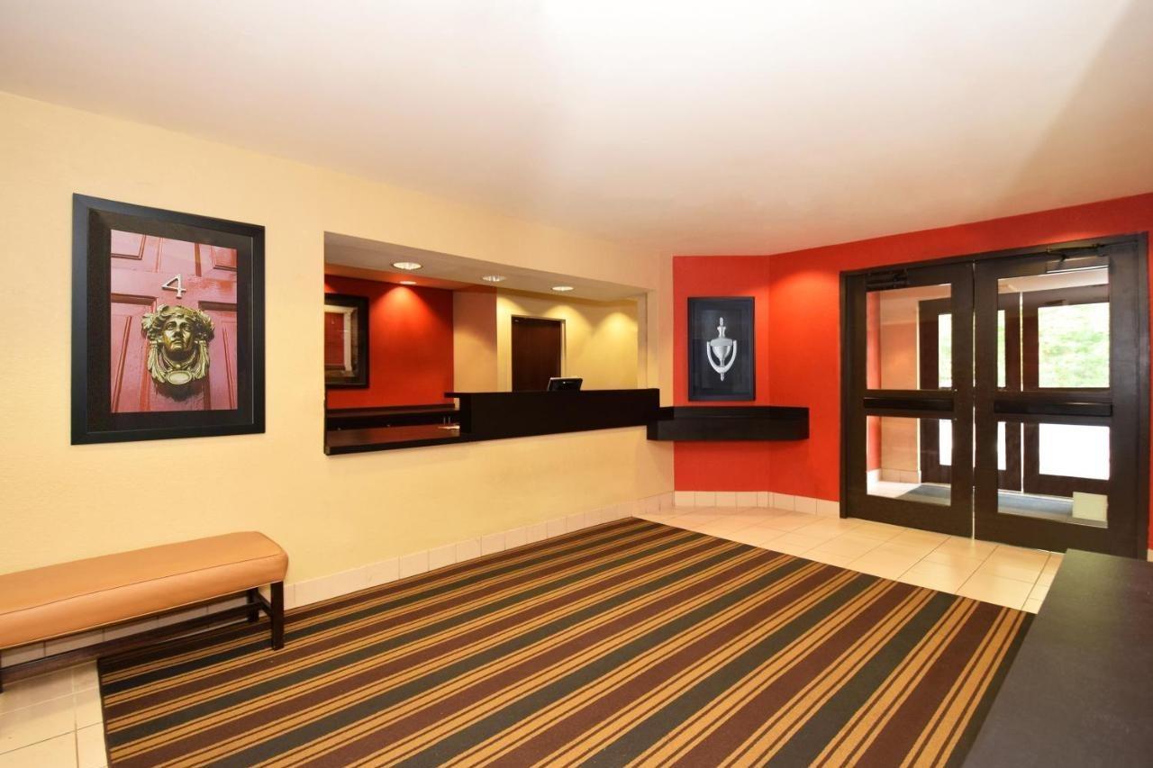 Extended America - Angeles - Long Airport Hotel 2*