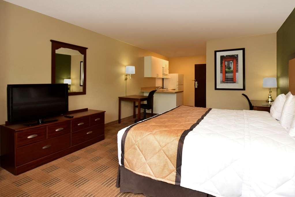 Extended America - Angeles - Long Airport Hotel 2*